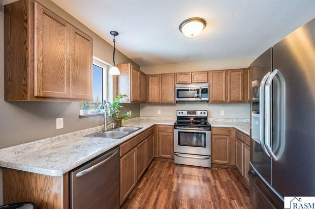 71 Benson Trail, North Mankato, MN 56003