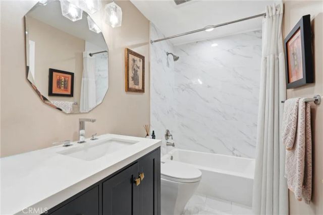 3860 Amberly F, Inglewood, CA 90305