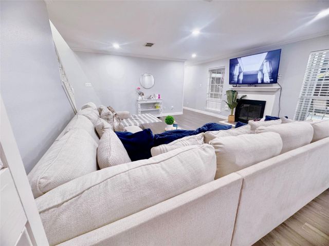1114 Bayou Bend Drive, Deer Park, TX 77536