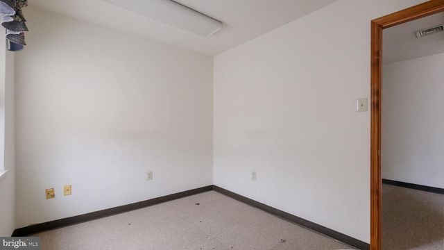 1041 MILLCREEK, Feasterville Trevose, PA 19053