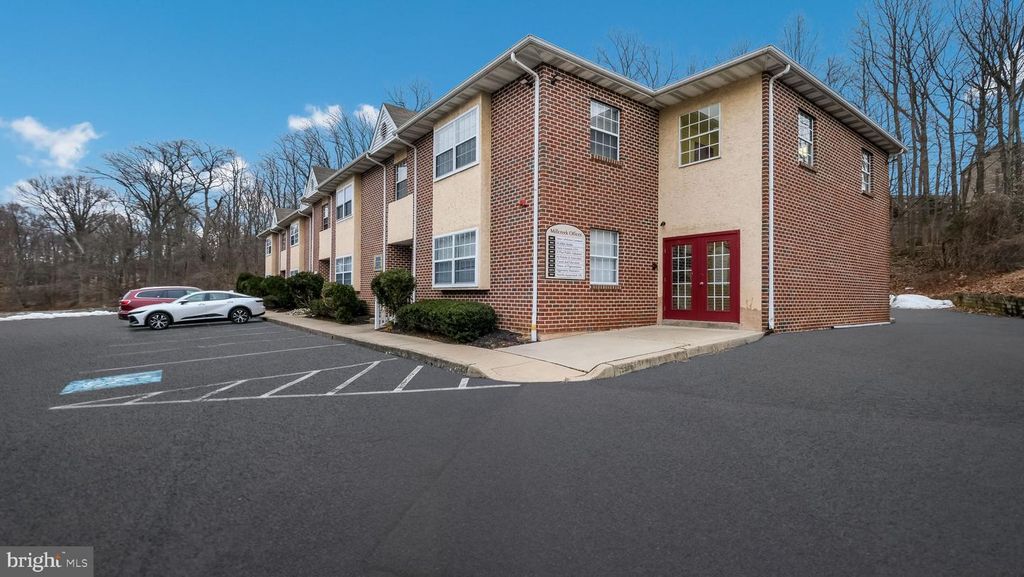 1041 MILLCREEK, Feasterville Trevose, PA 19053