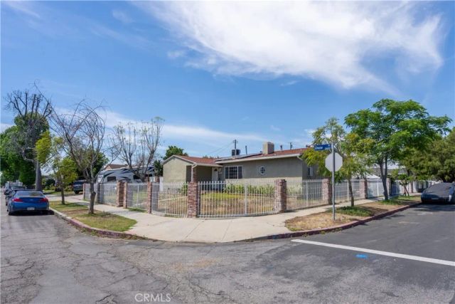 13655 Chase Street, Arleta, CA 91331