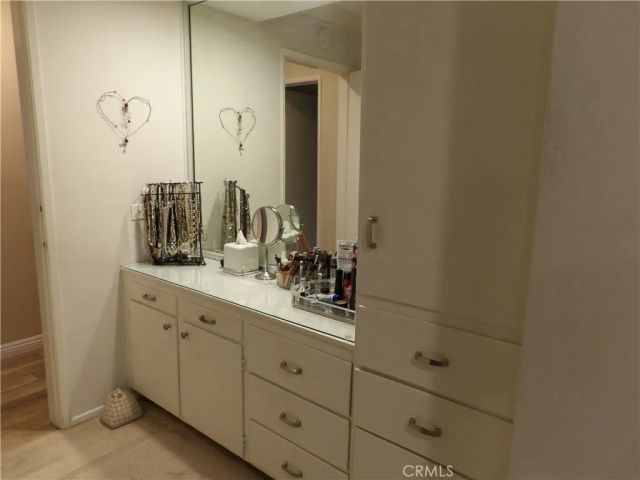 19260 Calahan Street, Northridge, CA 91324