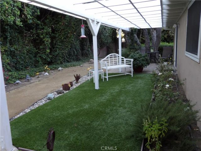 19260 Calahan Street, Northridge, CA 91324