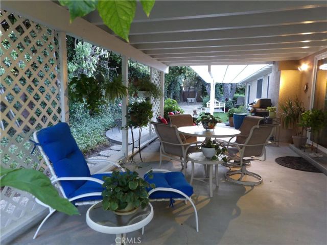 19260 Calahan Street, Northridge, CA 91324