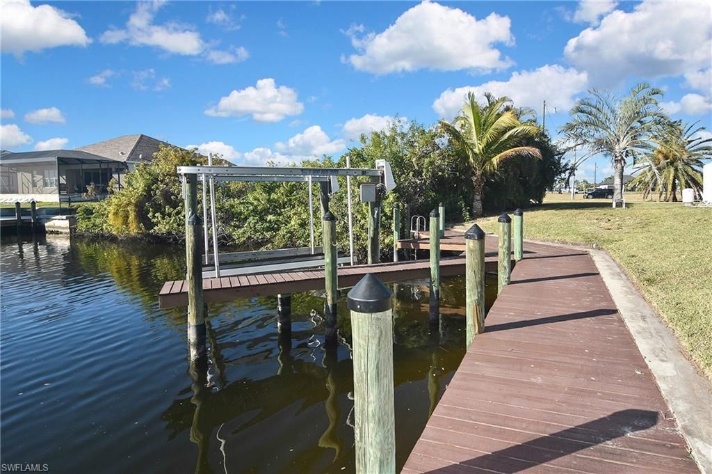 Image 16 of property listing at 3610 Tropicana PKWY W, Cape Coral, FL 33993