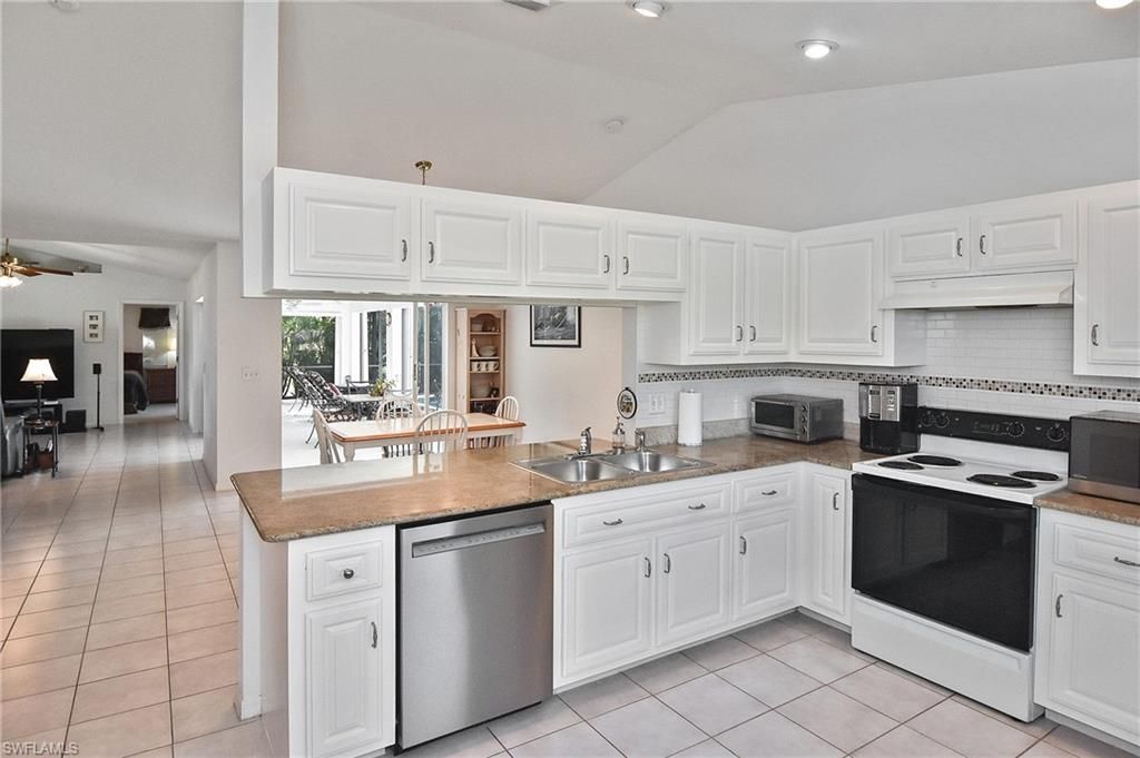 Image 27 of property listing at 3610 Tropicana PKWY W, Cape Coral, FL 33993