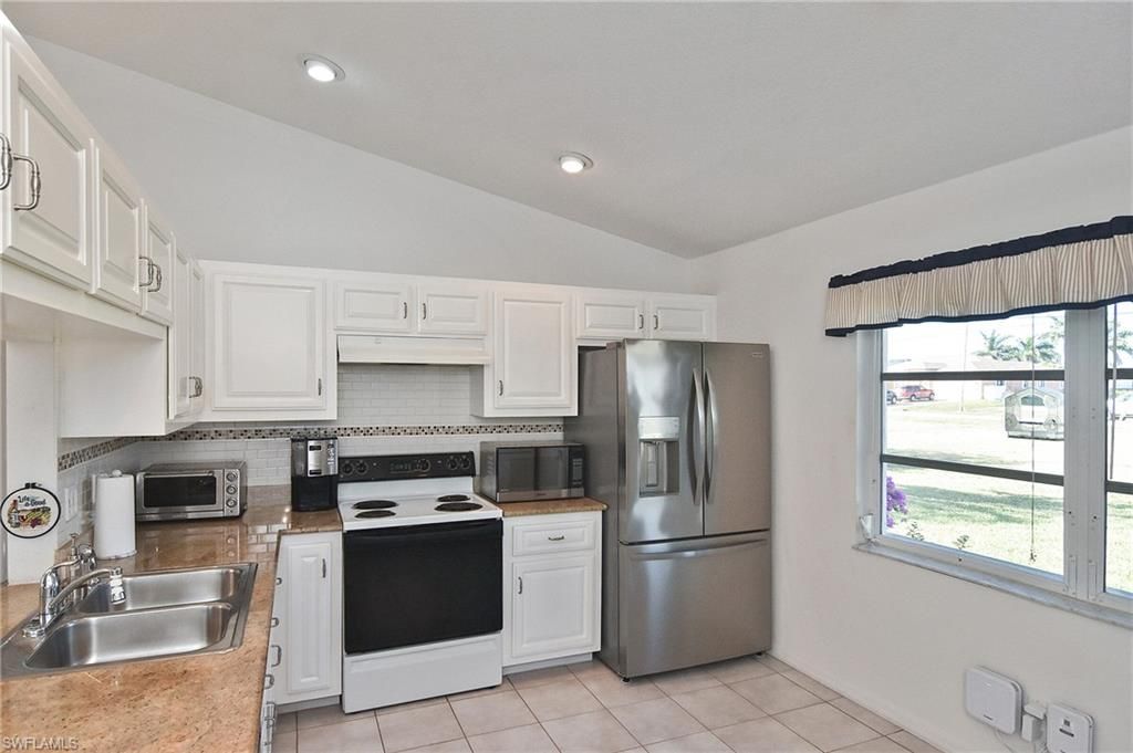 Image 28 of property listing at 3610 Tropicana PKWY W, Cape Coral, FL 33993