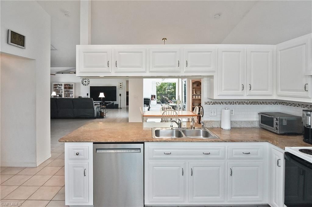 Image 29 of property listing at 3610 Tropicana PKWY W, Cape Coral, FL 33993