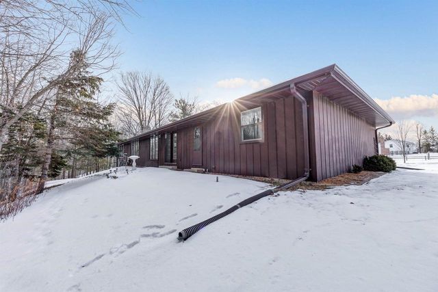 3577 HIDDEN VALLEY LANE, Green Bay, WI 54311
