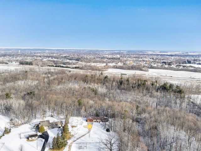 3577 HIDDEN VALLEY LANE, Green Bay, WI 54311