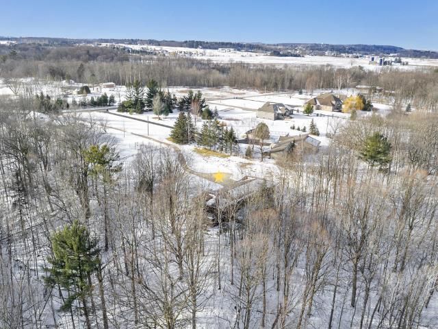 3577 HIDDEN VALLEY LANE, Green Bay, WI 54311