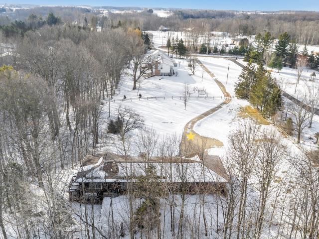 3577 HIDDEN VALLEY LANE, Green Bay, WI 54311