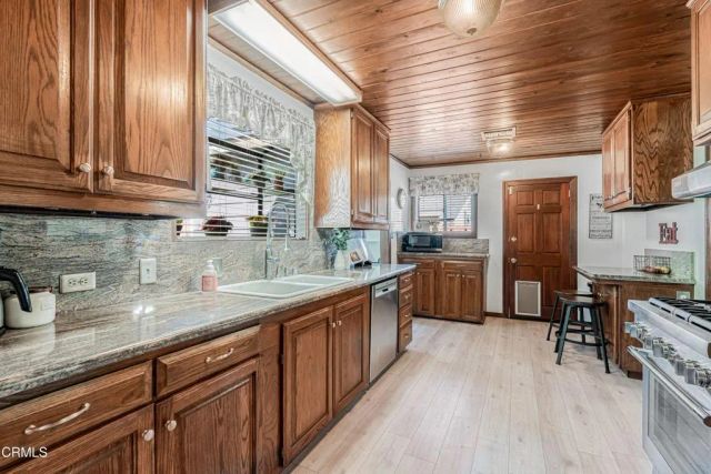 10411 Johanna Avenue, Los Angeles, CA 91040