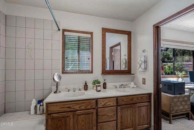 10411 Johanna Avenue, Los Angeles, CA 91040