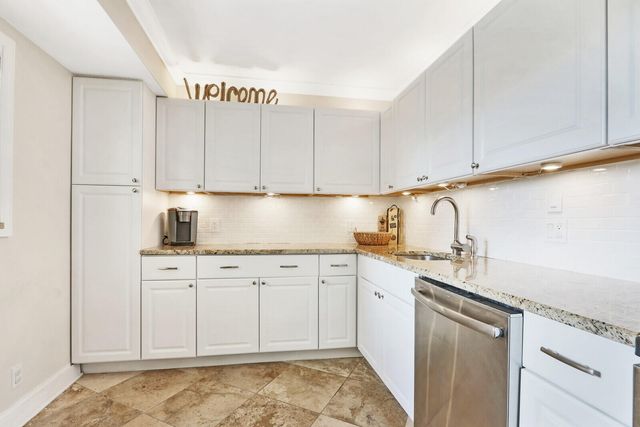 300 OCEAN TRAIL Way 204, Jupiter, FL 33477