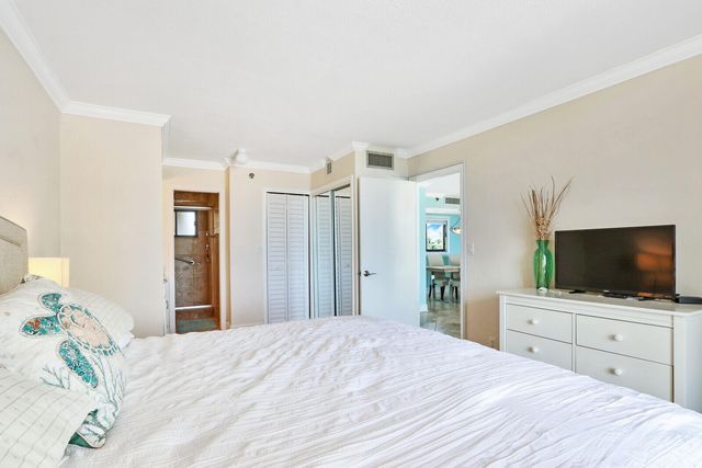 300 OCEAN TRAIL Way 204, Jupiter, FL 33477