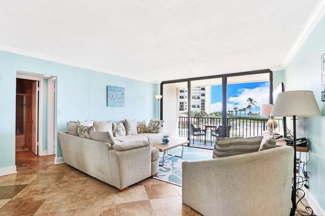300 OCEAN TRAIL Way 204, Jupiter, FL 33477