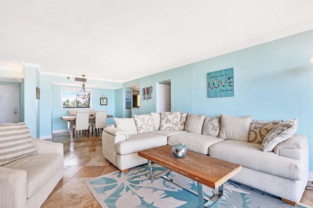 300 OCEAN TRAIL Way 204, Jupiter, FL 33477