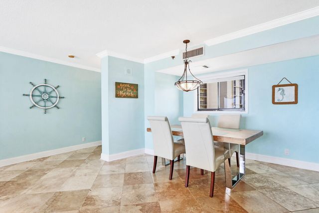 300 OCEAN TRAIL Way 204, Jupiter, FL 33477