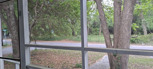 2402 Winyah St., Georgetown, SC 29440