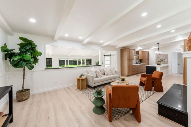 3210 Fieldcrest Dr, Sacramento, CA 95821