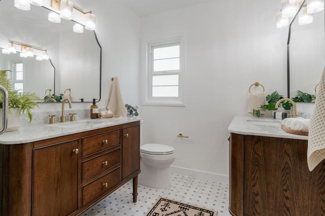 3210 Fieldcrest Dr, Sacramento, CA 95821