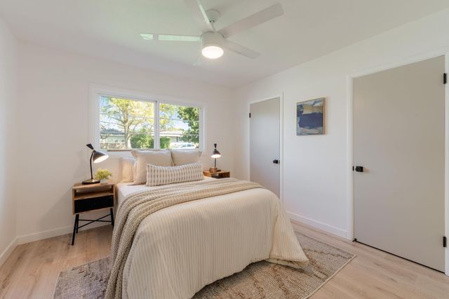 3210 Fieldcrest Dr, Sacramento, CA 95821