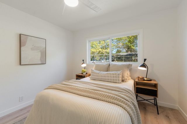 3210 Fieldcrest Dr, Sacramento, CA 95821