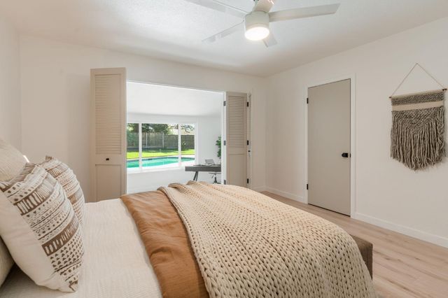 3210 Fieldcrest Dr, Sacramento, CA 95821