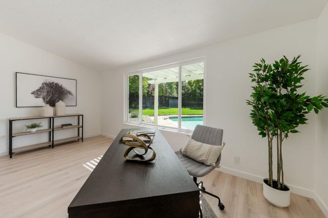 3210 Fieldcrest Dr, Sacramento, CA 95821