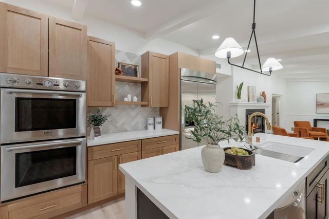 3210 Fieldcrest Dr, Sacramento, CA 95821