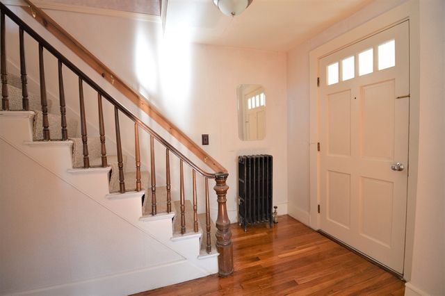 334 River St, Newton, MA 02465