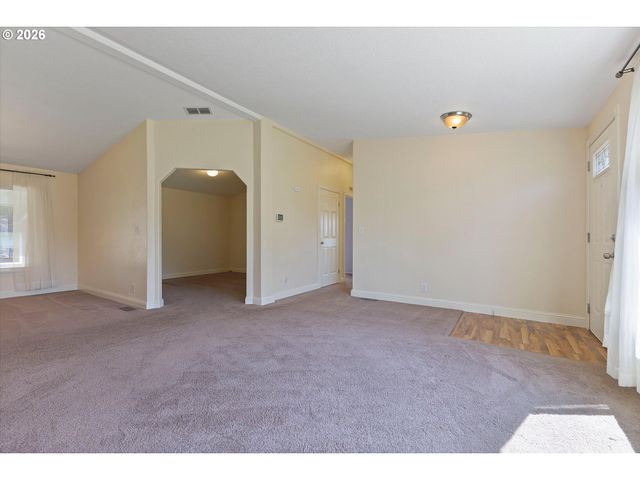 1949 Se PALMQUIST Rd 73, Gresham, OR 97080