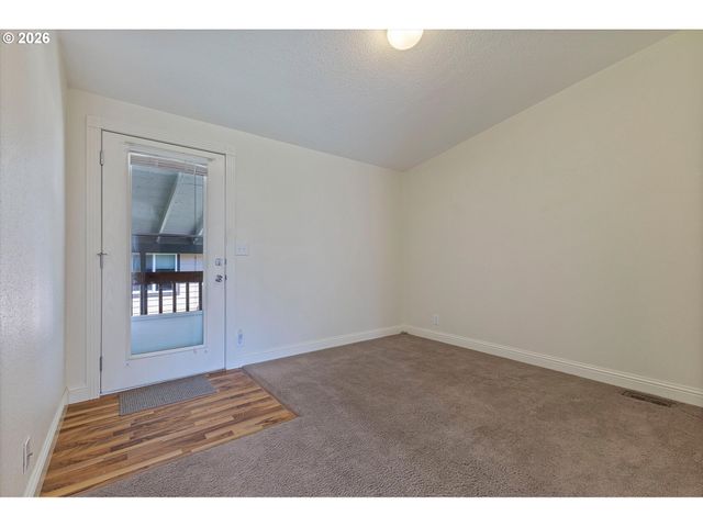 1949 Se PALMQUIST Rd 73, Gresham, OR 97080