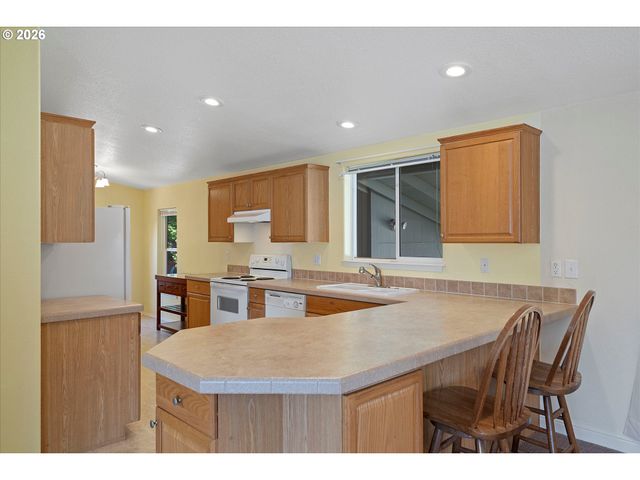 1949 Se PALMQUIST Rd 73, Gresham, OR 97080