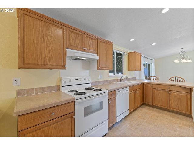 1949 Se PALMQUIST Rd 73, Gresham, OR 97080