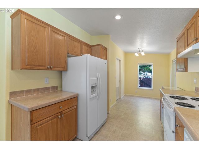 1949 Se PALMQUIST Rd 73, Gresham, OR 97080