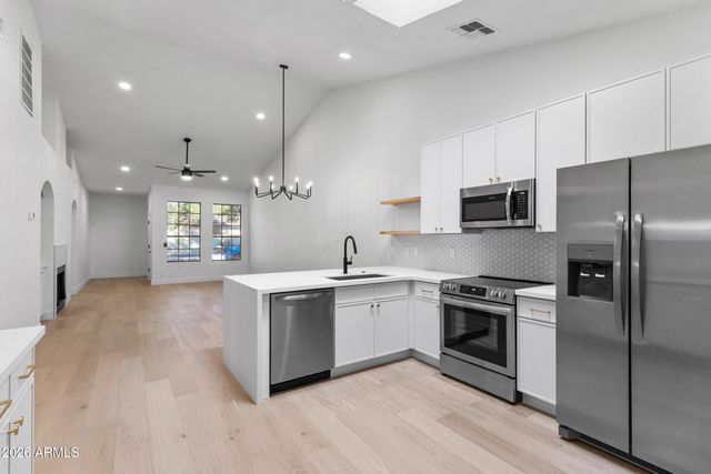 48 N Colonial Drive, Gilbert, AZ 85234