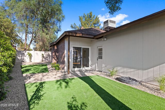 48 N Colonial Drive, Gilbert, AZ 85234