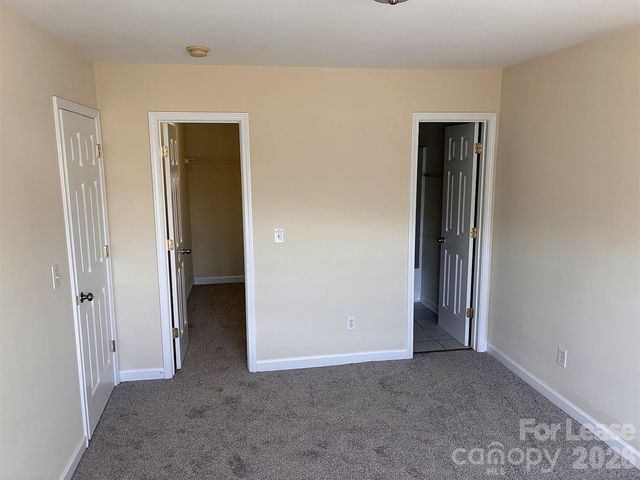 10440 Wilson Glen Drive, Charlotte, NC 28214