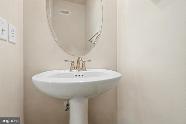 8217 VINTAGE LN, Spotsylvania, VA 22551