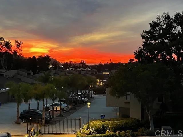 2323 Caringa Way 16, Carlsbad, CA 92009