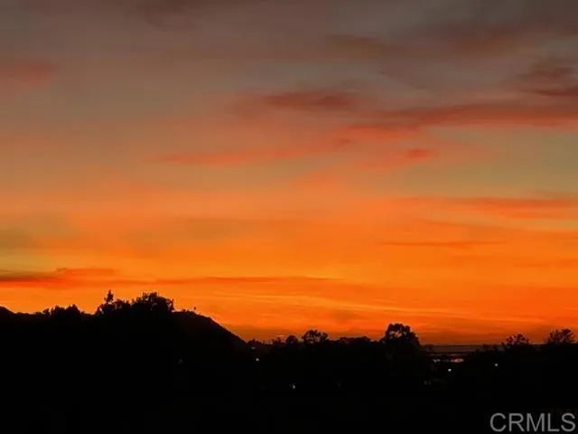 2323 Caringa Way 16, Carlsbad, CA 92009