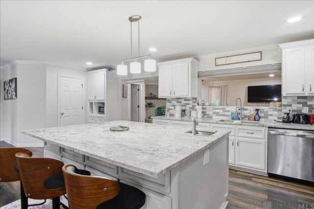 425 Bay St, Denham Springs, LA 70726