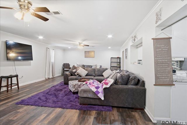 425 Bay St, Denham Springs, LA 70726