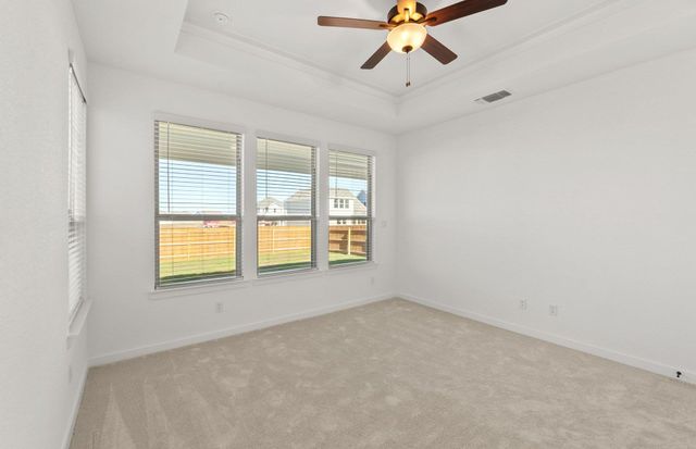 101 Ventura DR, Liberty Hill, TX 78642