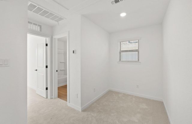 101 Ventura DR, Liberty Hill, TX 78642