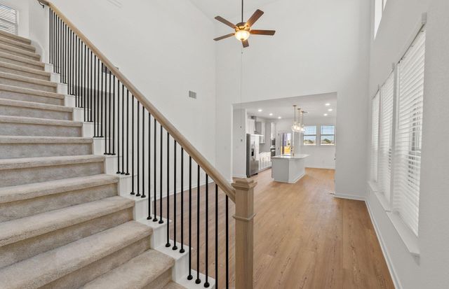 101 Ventura DR, Liberty Hill, TX 78642