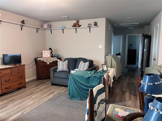 2847 Golf Crest Drive, Wharton, TX 77488